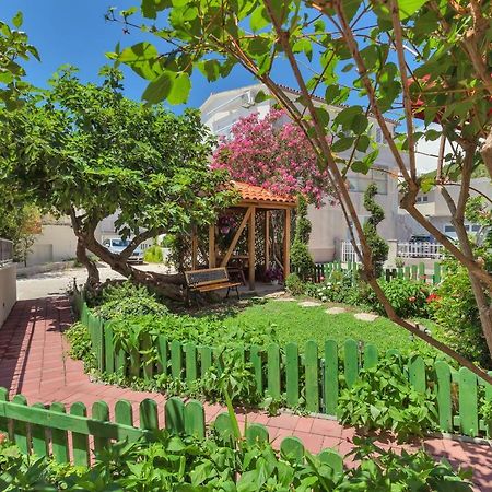 Apartmani Luna Baška Voda Exteriör bild
