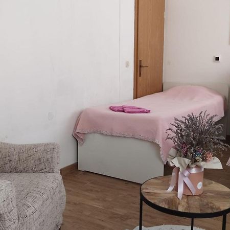 Apartmani Luna Baška Voda Exteriör bild