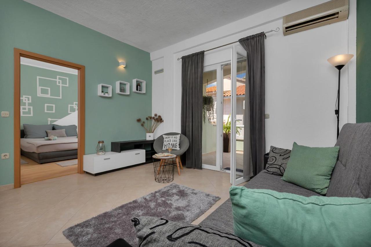 Apartmani Luna Baška Voda Exteriör bild