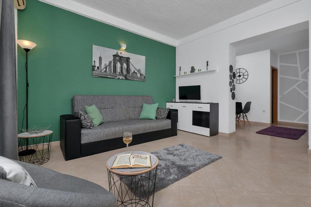 Apartmani Luna Baška Voda Exteriör bild