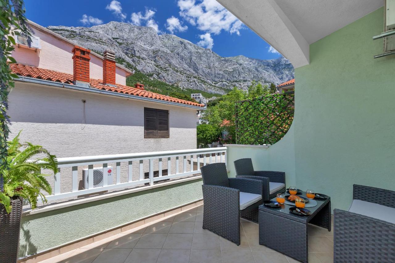 Apartmani Luna Baška Voda Exteriör bild