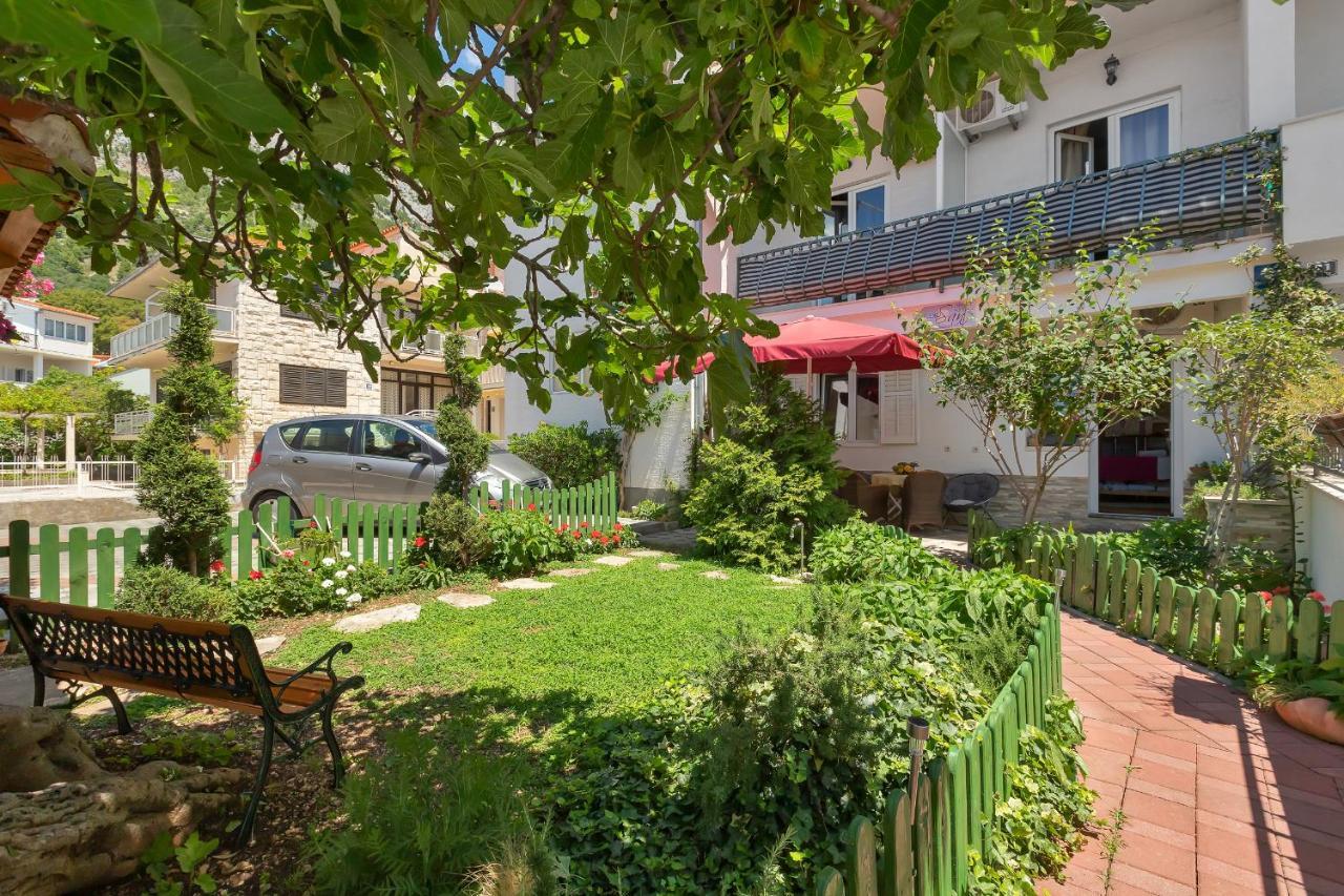 Apartmani Luna Baška Voda Exteriör bild