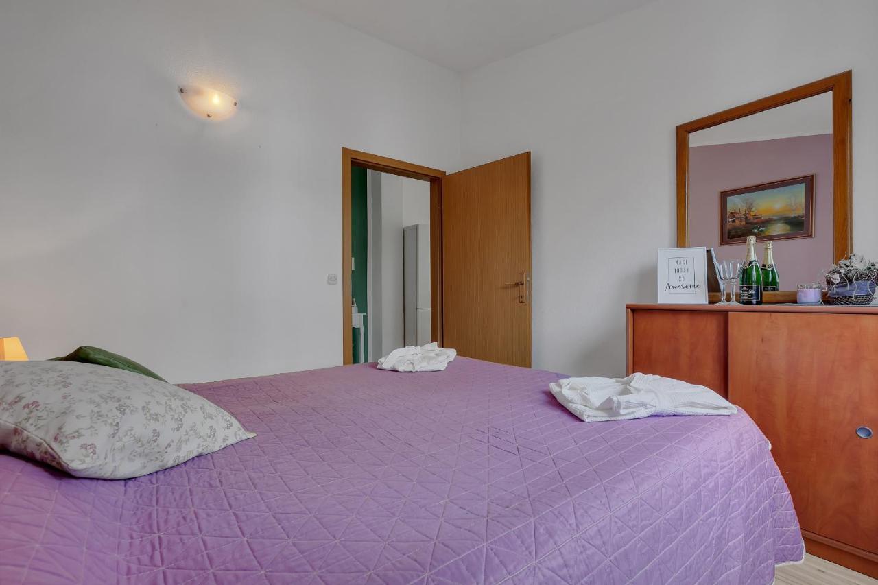 Apartmani Luna Baška Voda Exteriör bild