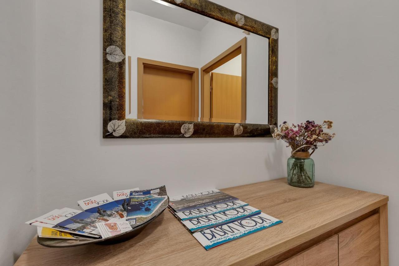 Apartmani Luna Baška Voda Exteriör bild