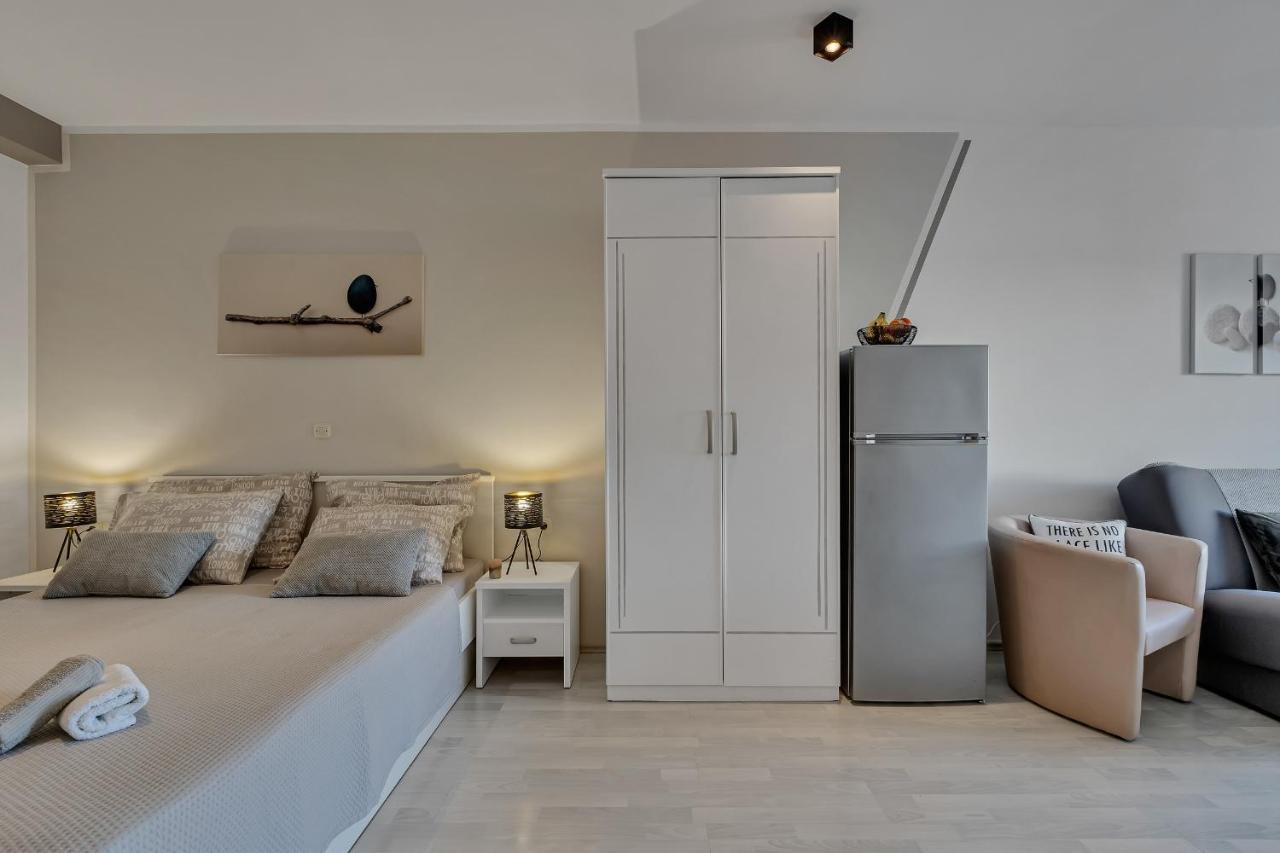 Apartmani Luna Baška Voda Exteriör bild