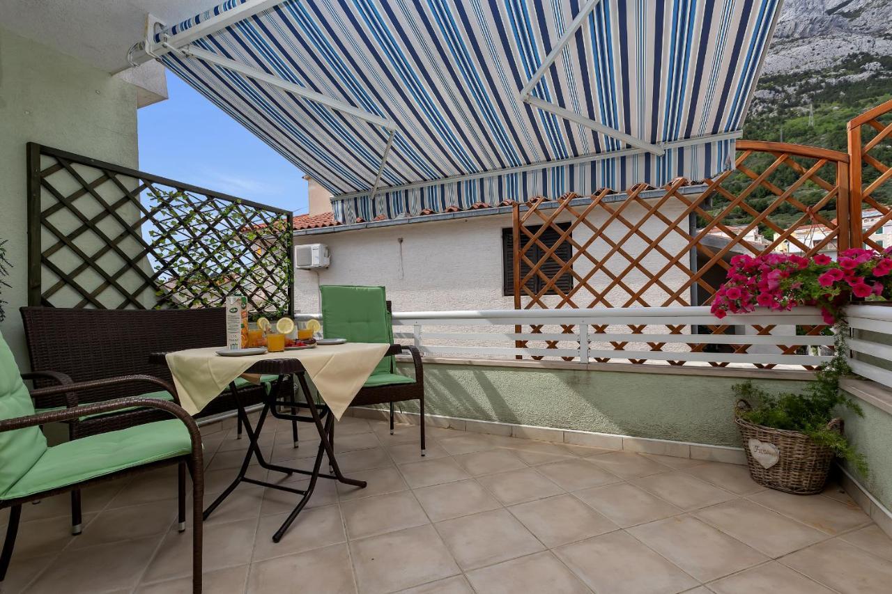 Apartmani Luna Baška Voda Exteriör bild