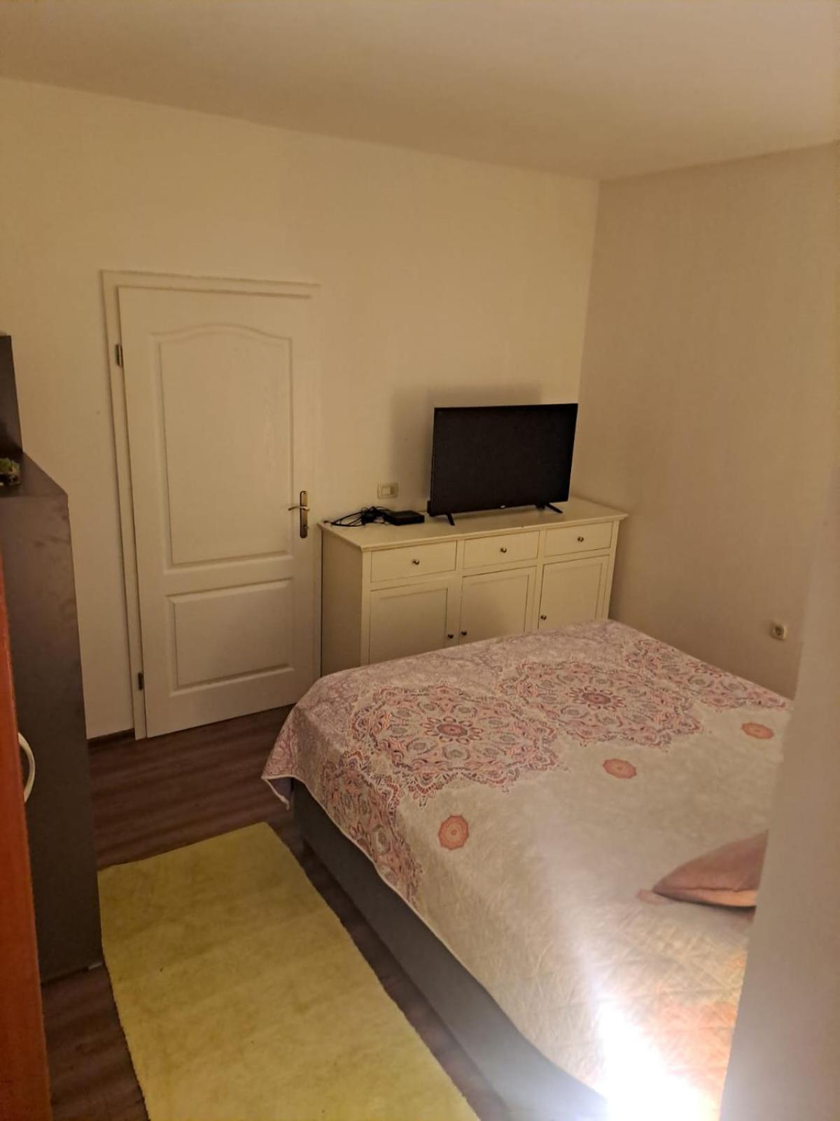 Apartmani Luna Baška Voda Exteriör bild