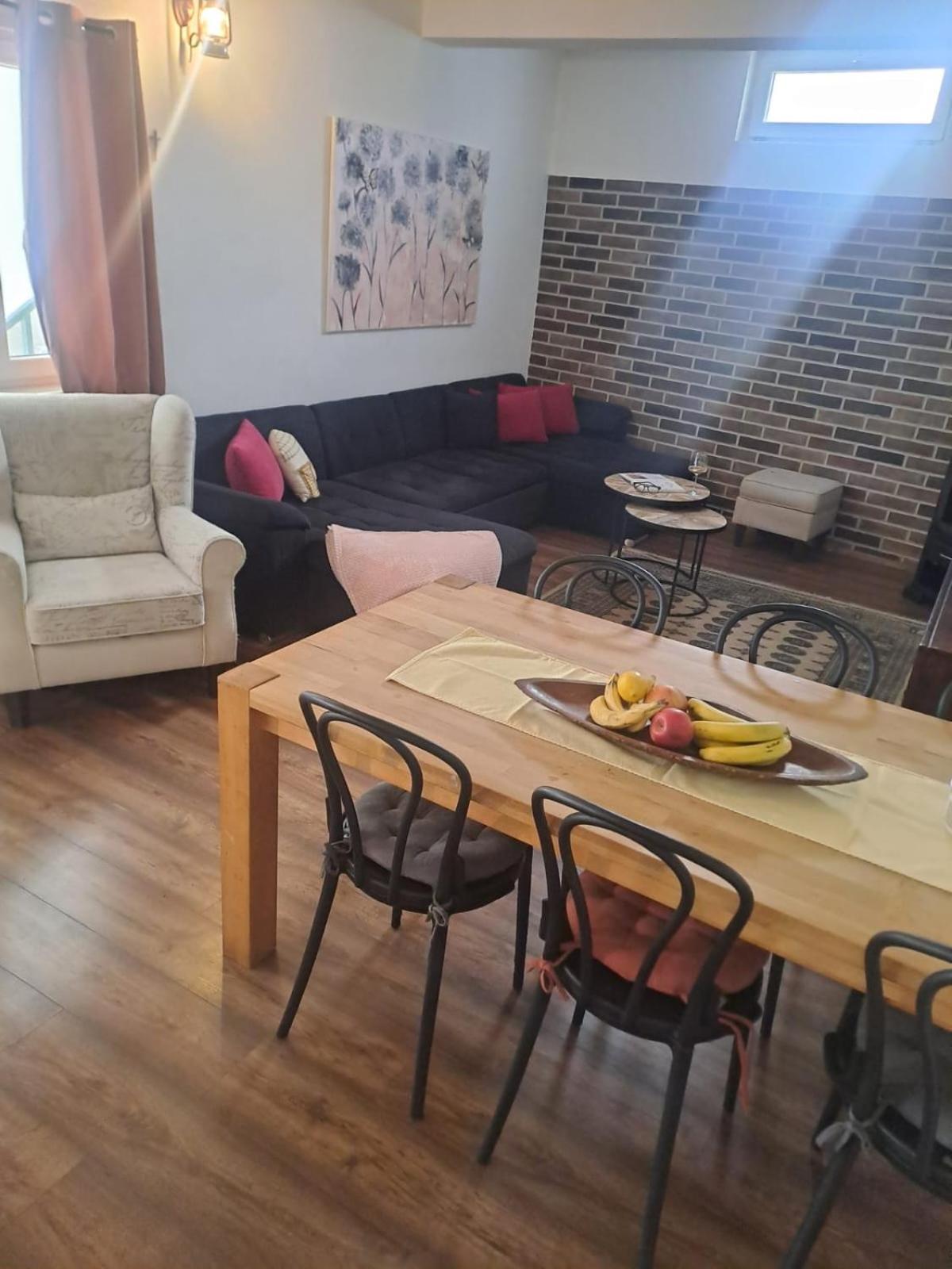 Apartmani Luna Baška Voda Exteriör bild