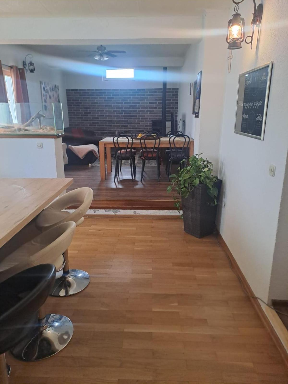 Apartmani Luna Baška Voda Exteriör bild